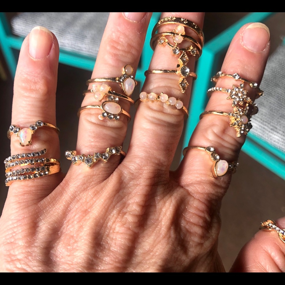 🤩 New 16 piece Boho Ring Set